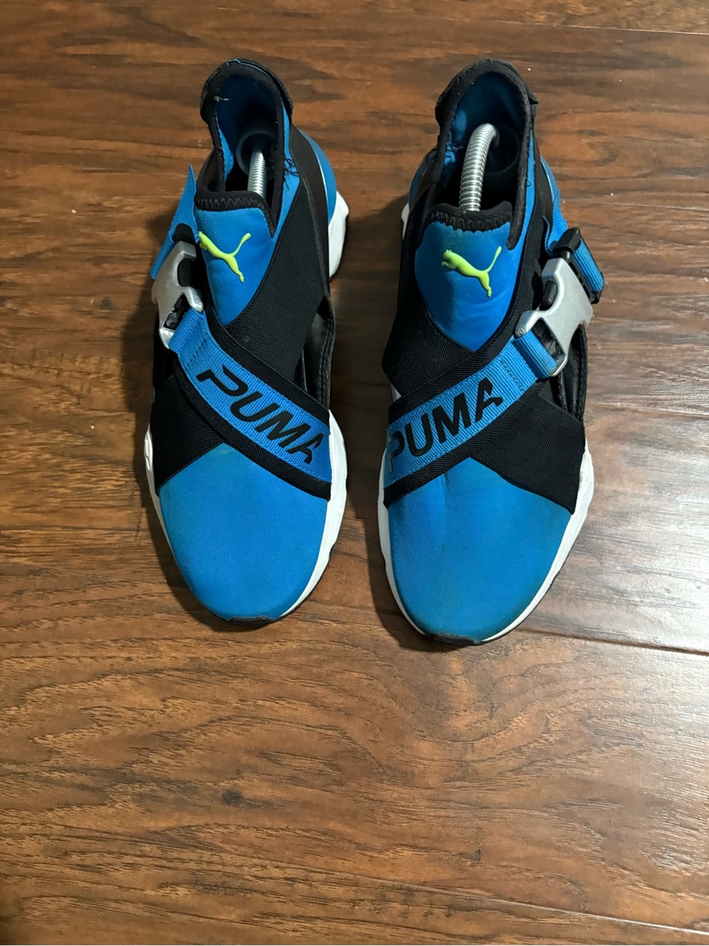 Puma Women’s Muse EOS Plat Blue/Black/White Cut Out Flyer Runner  Shoes Size 8